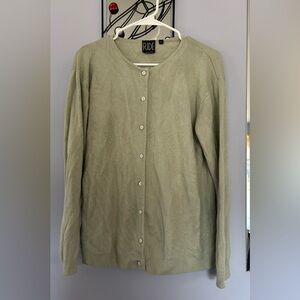 Cardigan Sweater with Long Sleeves